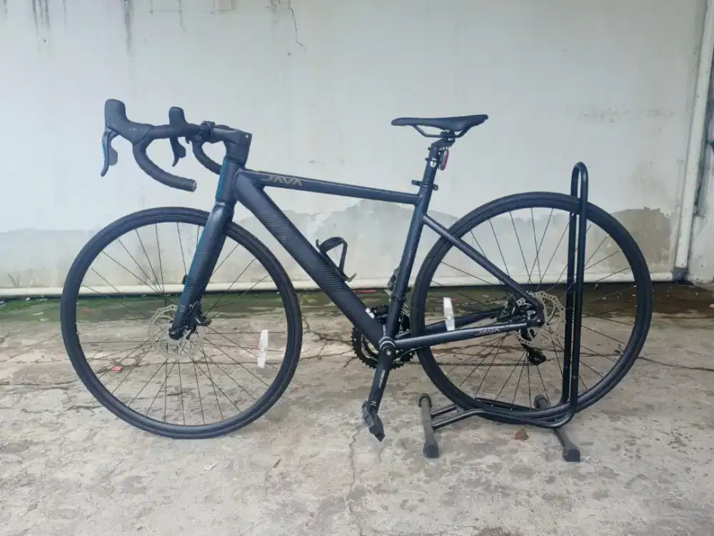Roadbike Java veloce, clean look, hydraulic, endurance, black gray