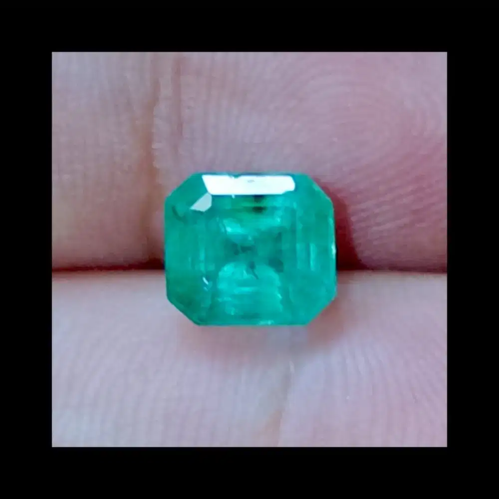 Loose Stone Natural Emerald (Beryl) 1.98 Ct