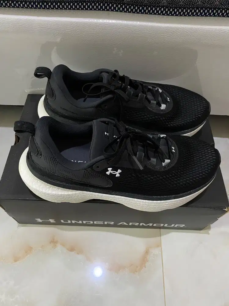 Under Armour Infinite Elite 2 Size 44 / 28 cm
