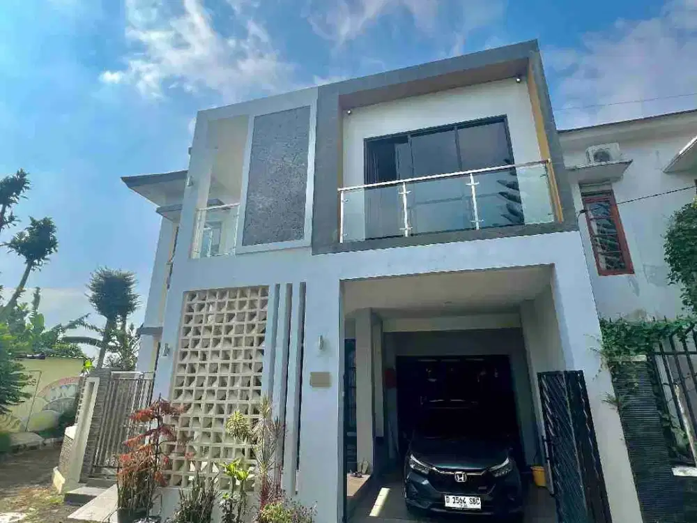 DIJUAL RUMAH MEWAH SEMI FUNRNISH SAMBISARI PURWOMARTANI