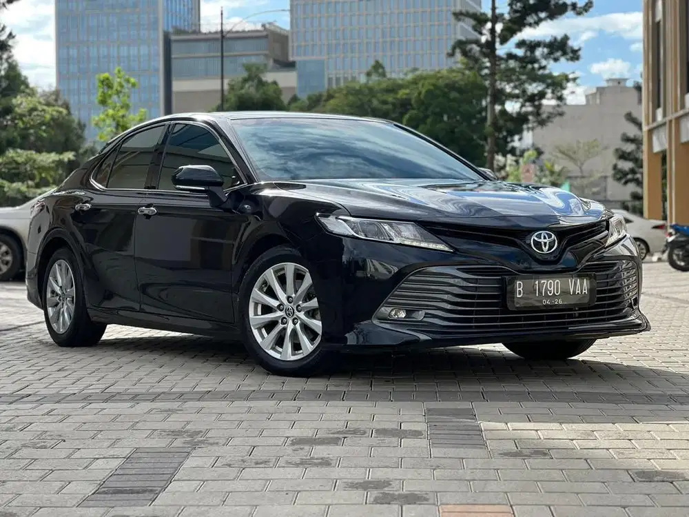 Toyota Camry 2.5 V AT 2021 Pajak Panjang