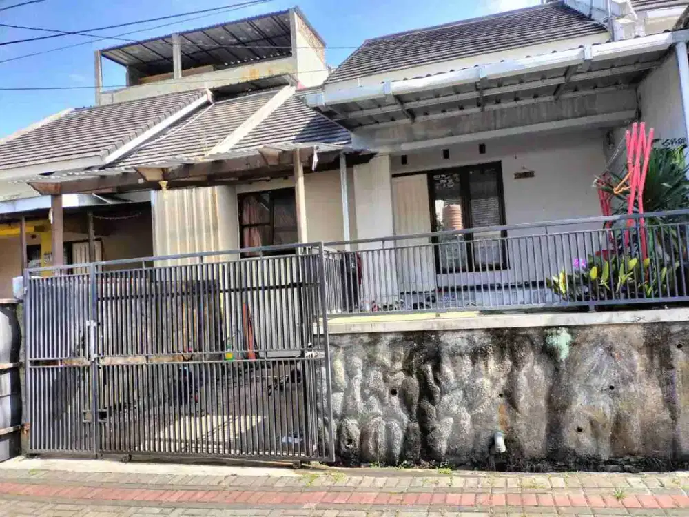 Rumah Luas Siap Huni di Komplek Padasuka LT 84 Harga 750 Juta