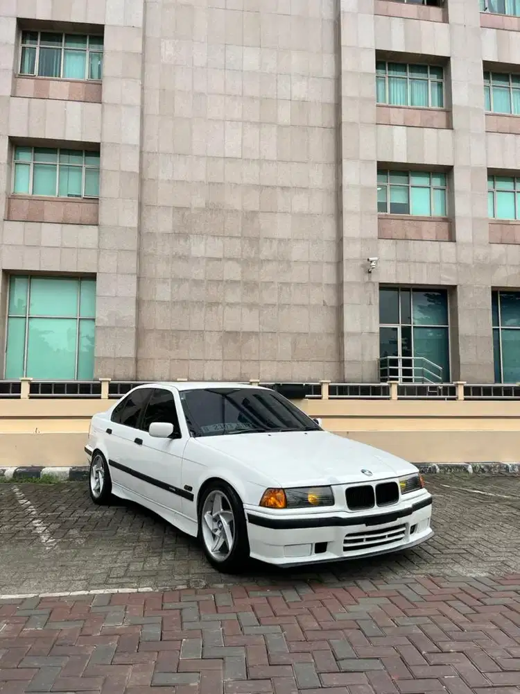 e36 318i m40 alpine white