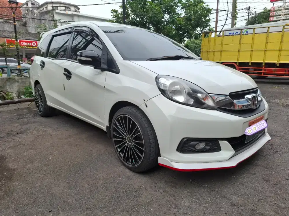 honda mobilio e matic km rendah
