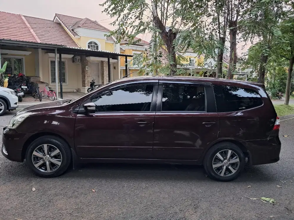 Nissan Grand livina 2017 Bensin