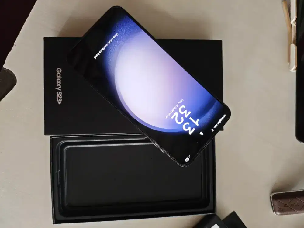 SAMSUNG S23+ 8/512GB