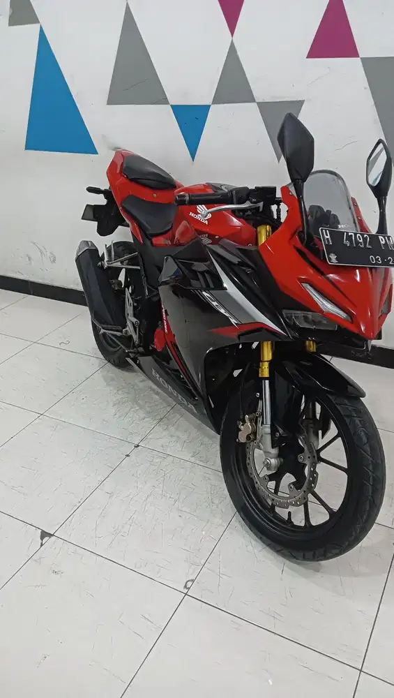 Honda New CBR 150 R 2021 DP.100 ribu