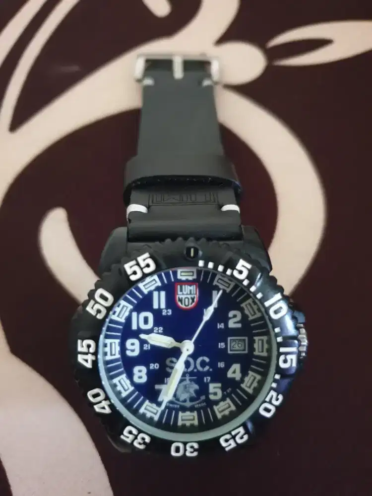 Jam tangan LUMINOX SOC CARBON