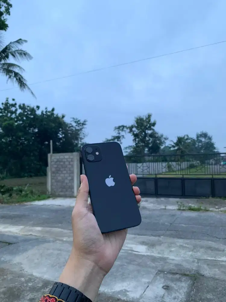 iPhone 12 128gb Black Nominus Fullset