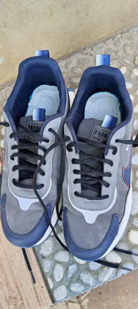 Jual sepatu FEINAPIO FASHION ukuran 42