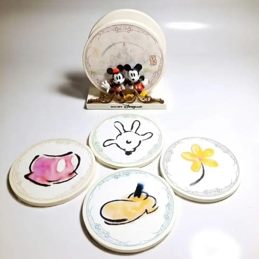 DISNEY MICKEY AND MINNIE MOUSE BY DISNEYLAND HONGKONG ORIGINAL FULLSET