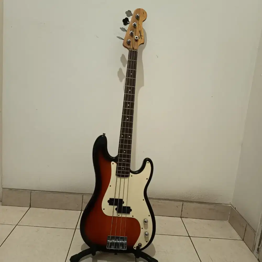 Bass Squier Pbass Affinity