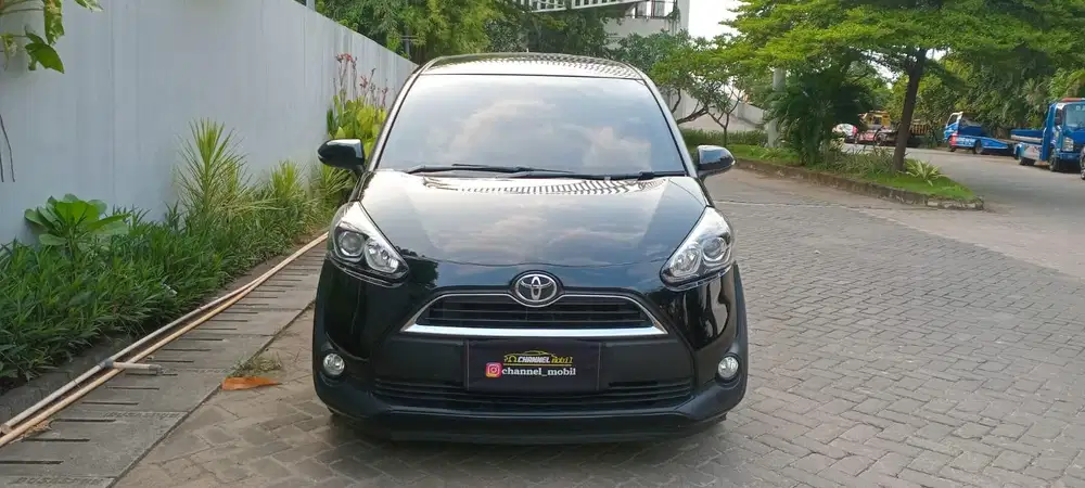 TOYOTA SIENTA V 2017 ANTIK ISTIMEWA DIJAMIN JARANG ADA