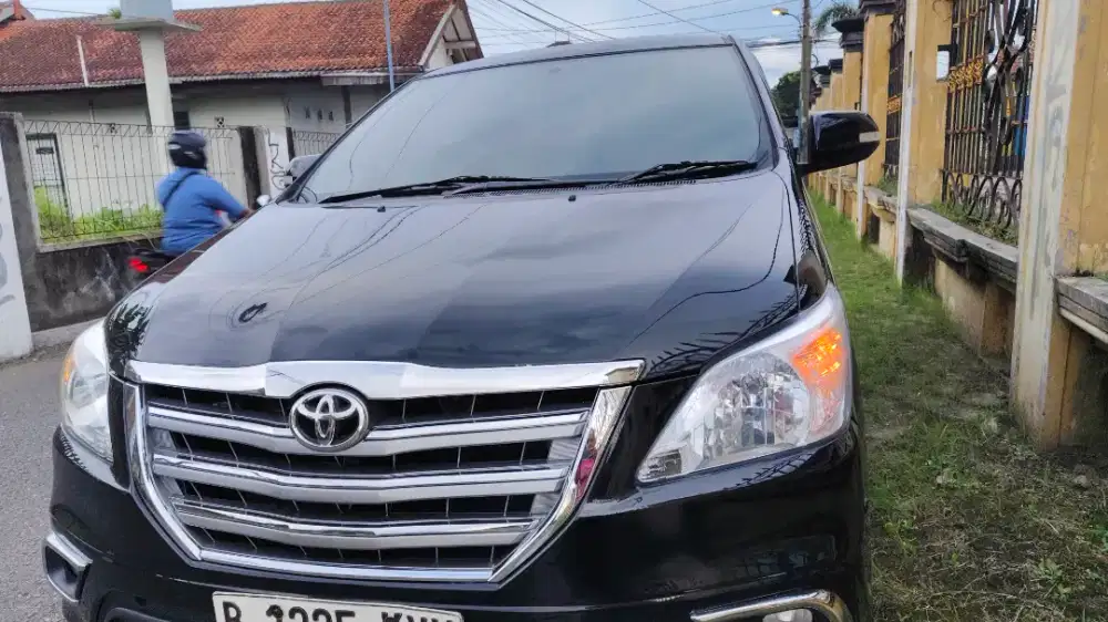 innova Diesel V matic di jogja