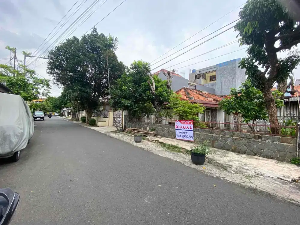 Jual Rumah Tua Hitung Tanah, 261M2, Rp 14juta/M2, Rawamangun, Jual Cepat