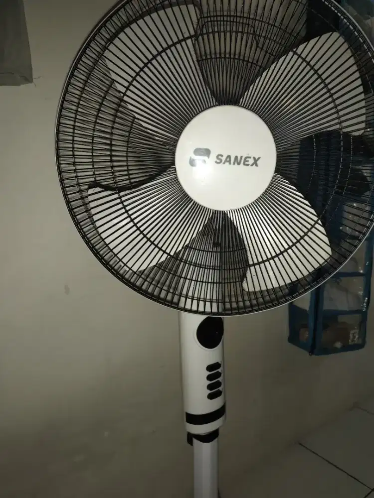 KIPAS ANGIN SANEX 18Inc