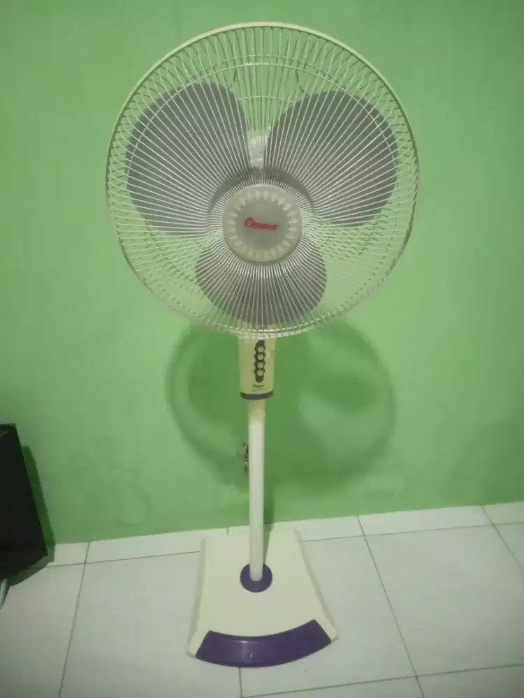 Kipas angin stand fan 16 inch cosmos normal siap pakai nego tipis