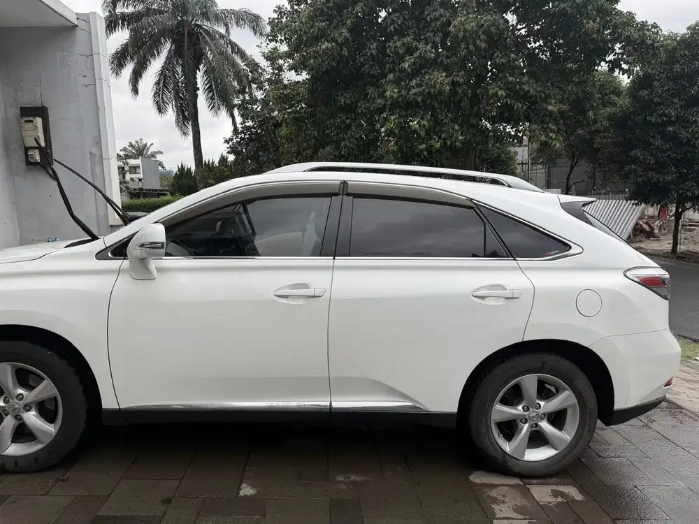BU Lexus RX 270 2012 Bensin cash pribadi serpong murah terawat