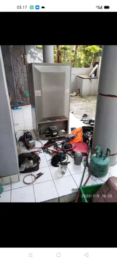 Jasa service kulkas,showcase,frezer,m.cuci dan AC