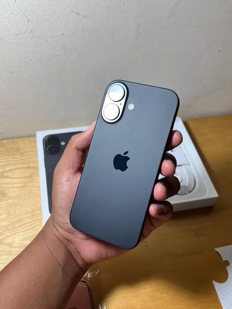 iPhone 16 128GB inter All Operator Semua kartu Mulus BH 100% Original