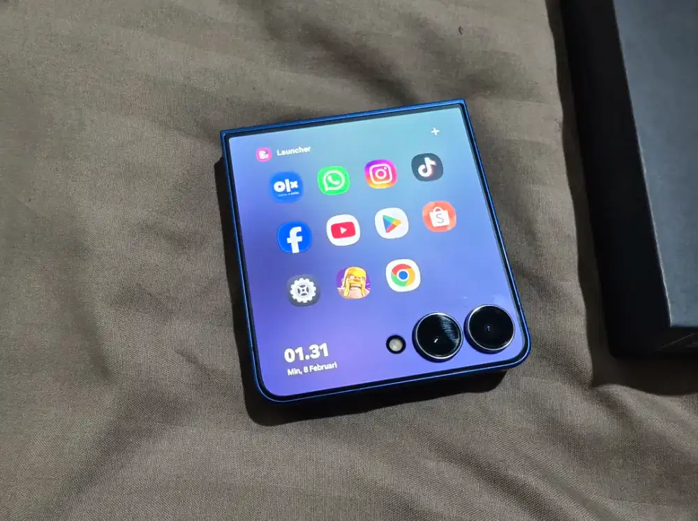 Samsung Z Flip 7 12/512GB TT/BT