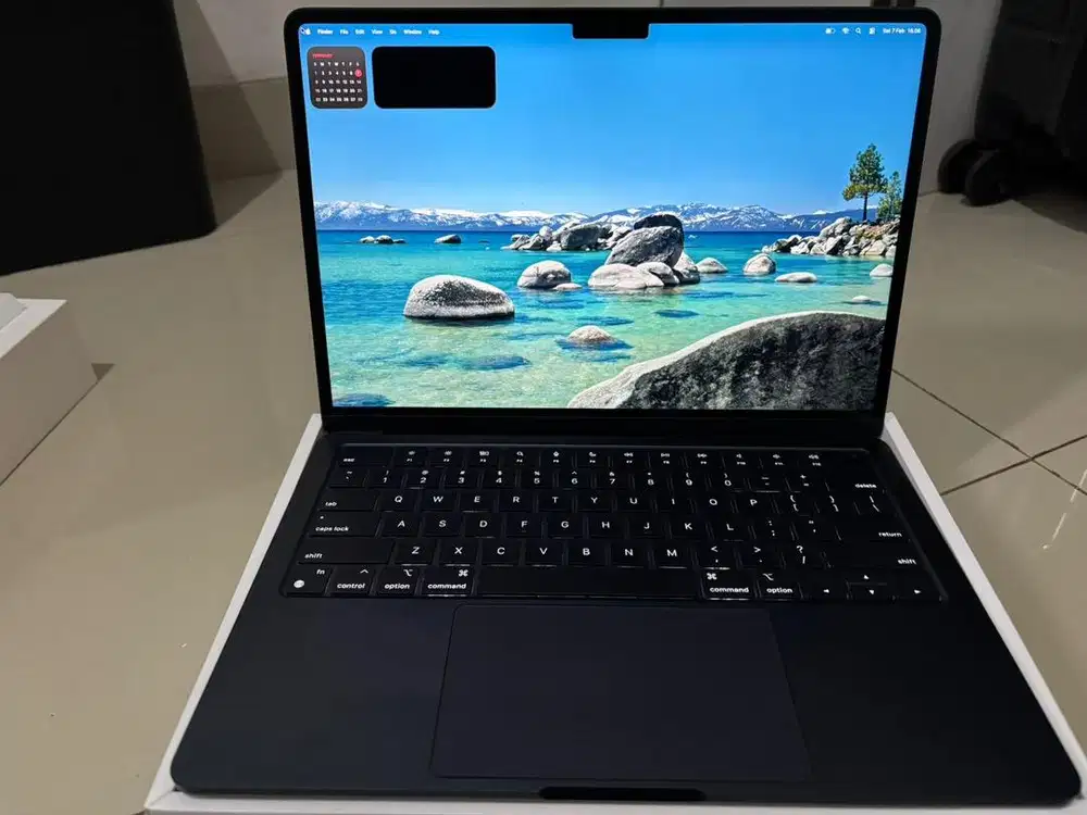 Macboock air M2 16/258 resmi