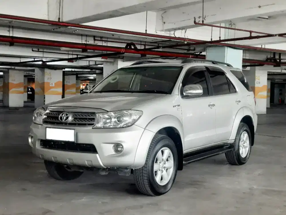 TOYOTA FORTUNER BENSIN 2.7 G LUX 2010