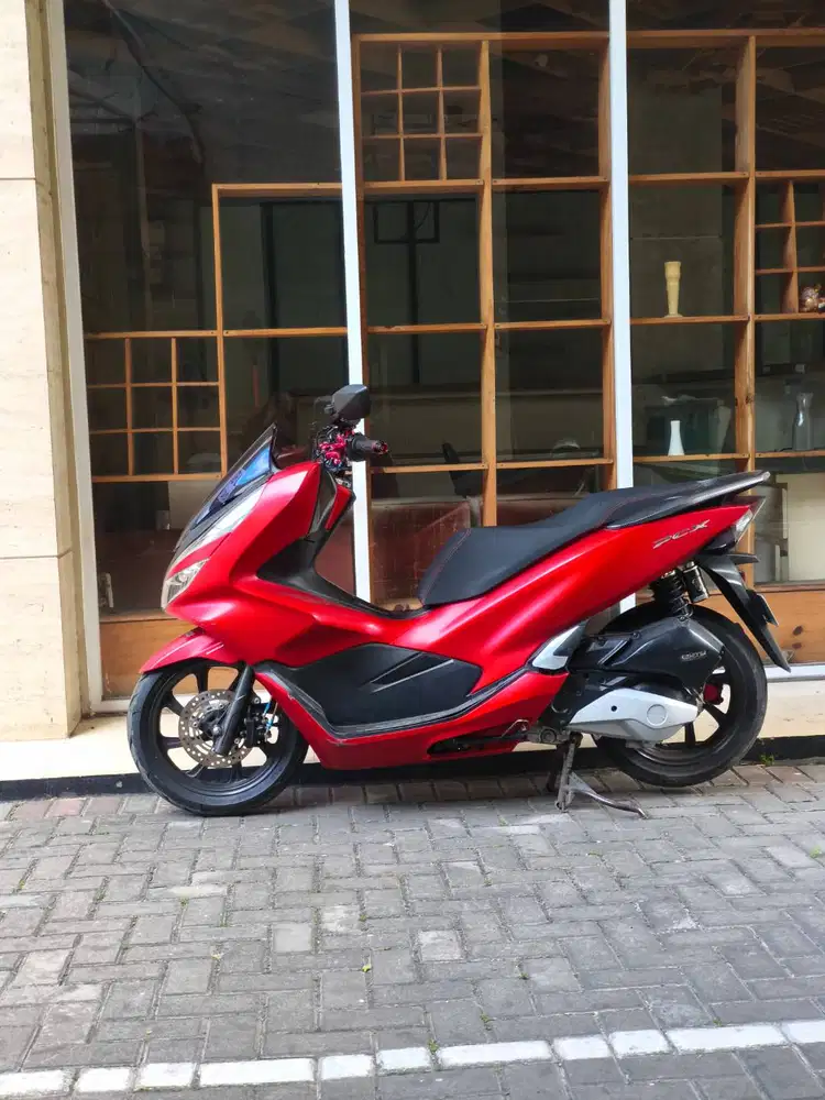 PCX 2020 Merah.