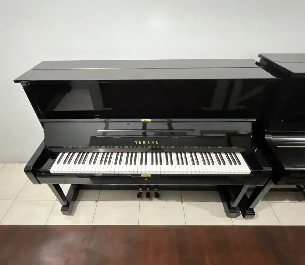 Piano Yamaha U1H