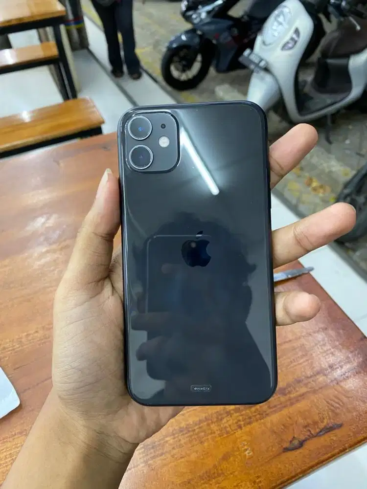 Iphone 11 128 IBOX SUPER MULUS