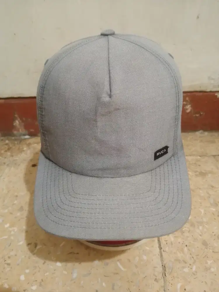 Topi RVCA original small logo second bekas