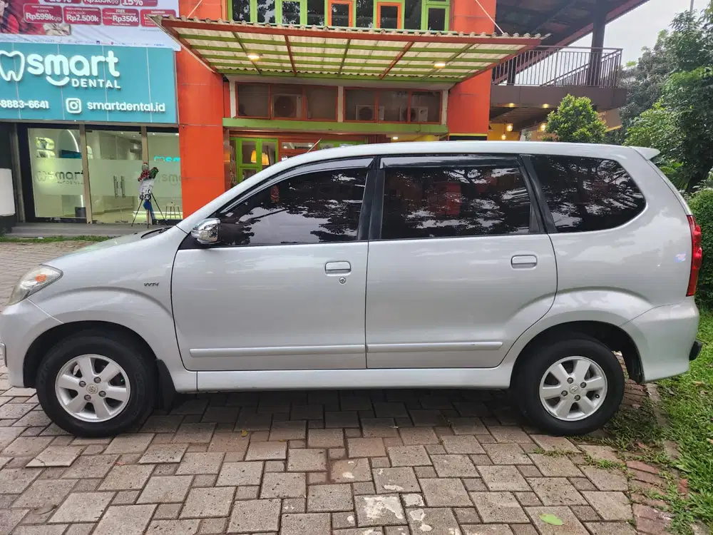 Toyota Avanza 2011 Bensin