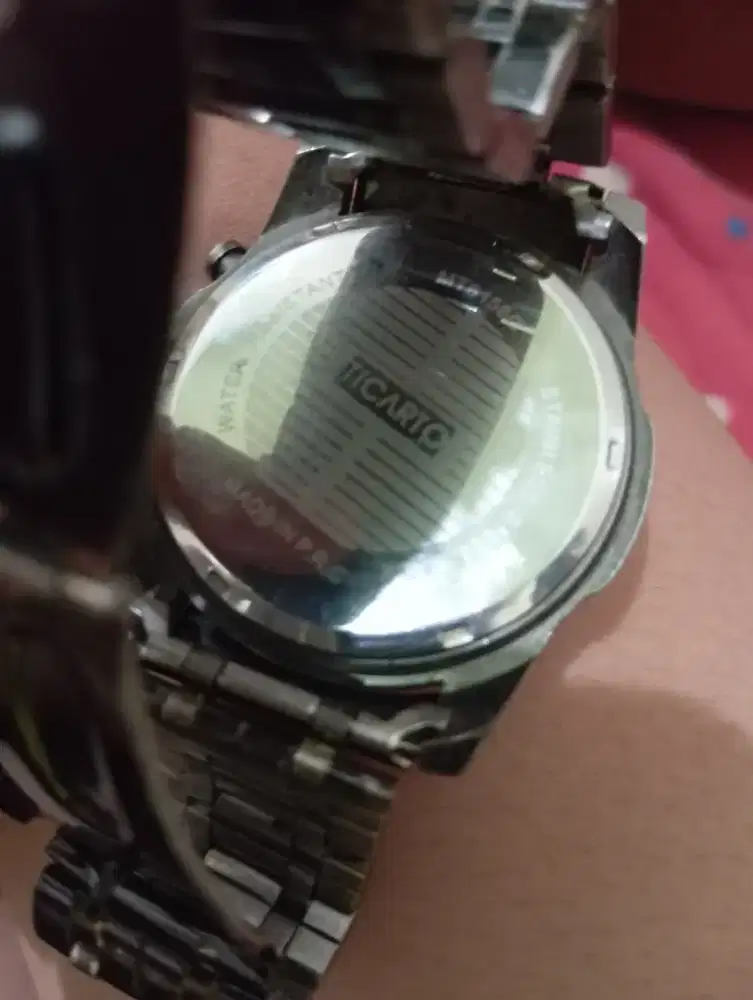 JAM Tangan Bekas, ga kepake Jual saja harga keluarga (free baterai)