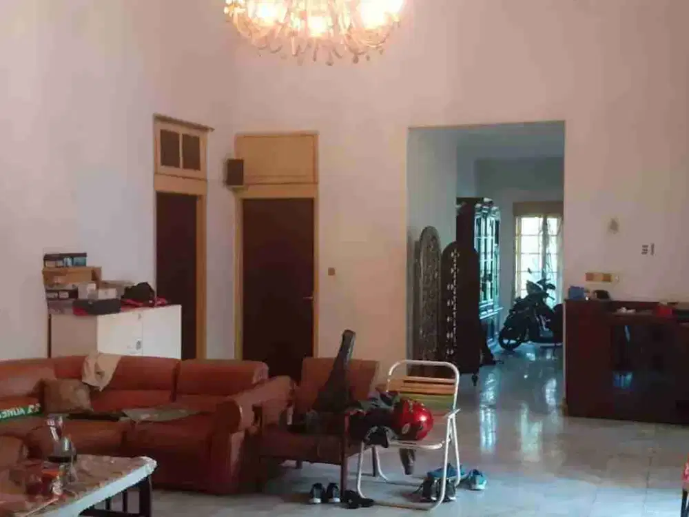 Rumah Tua Murah di Permata Hijau