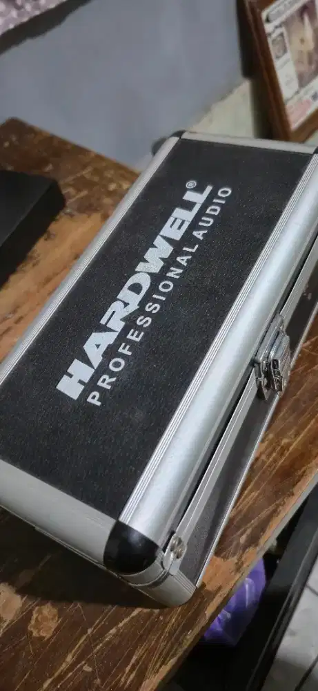 Mic Hardwell Superstar1