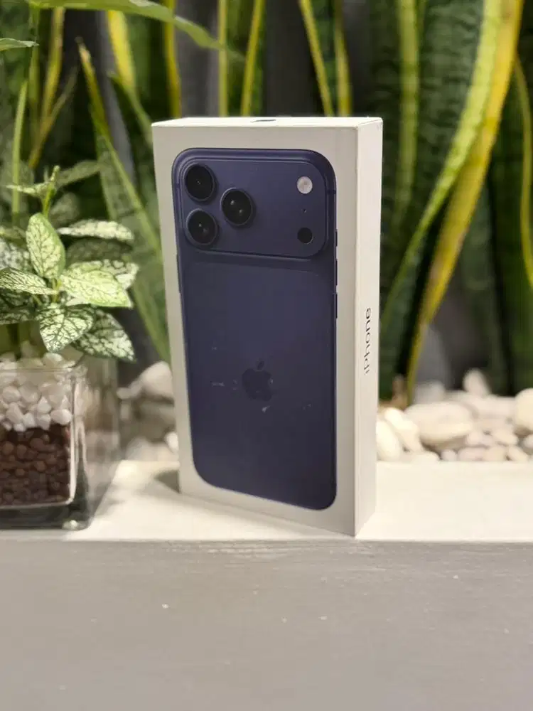 iPhone 17 Pro Max 256GB Deep Blue iBox Like New