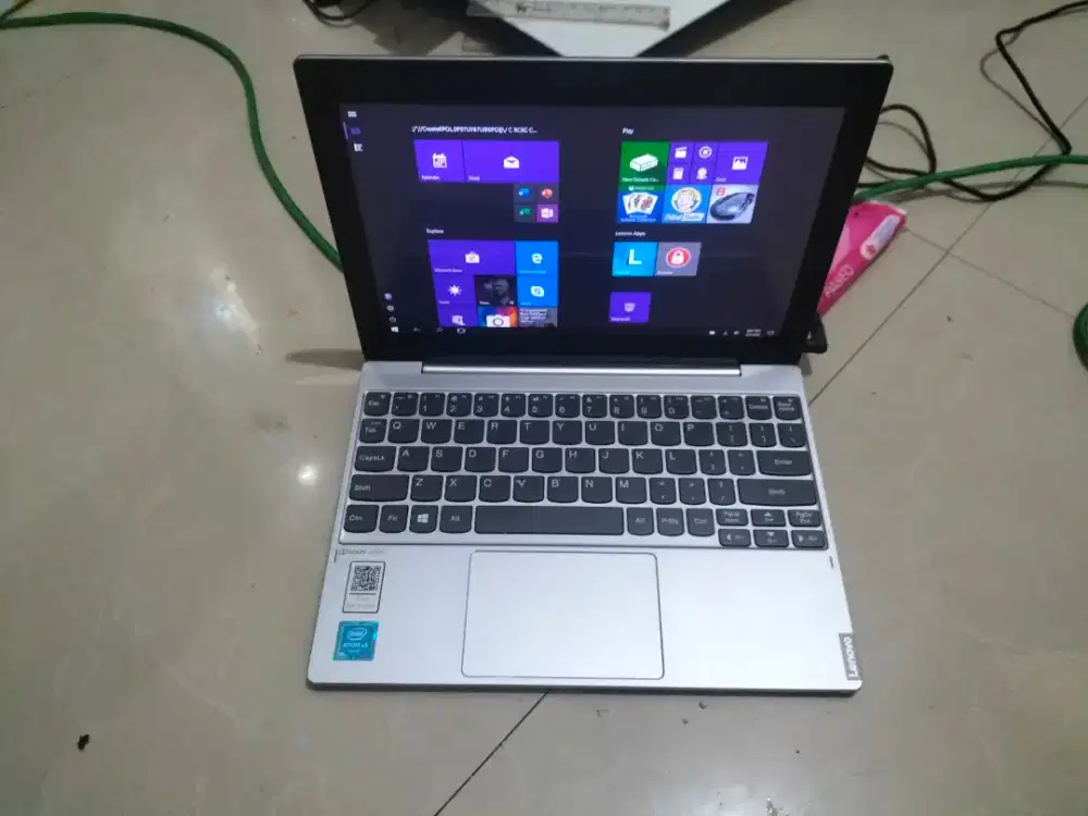 Lenovo Miix 320