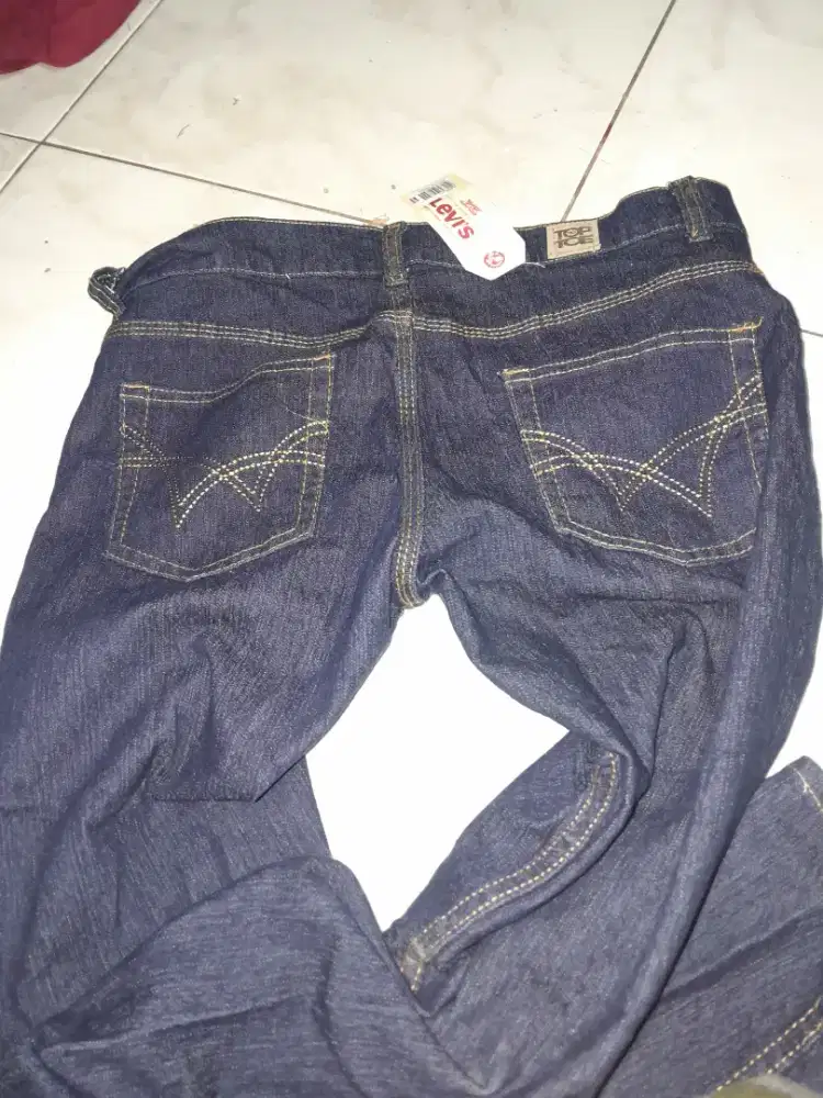 Celana jeans chinos no 32