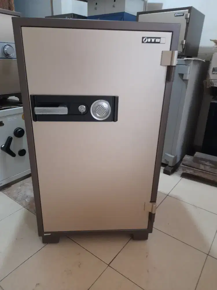 BRANKAS/BRANGKAS ITO JAPAN