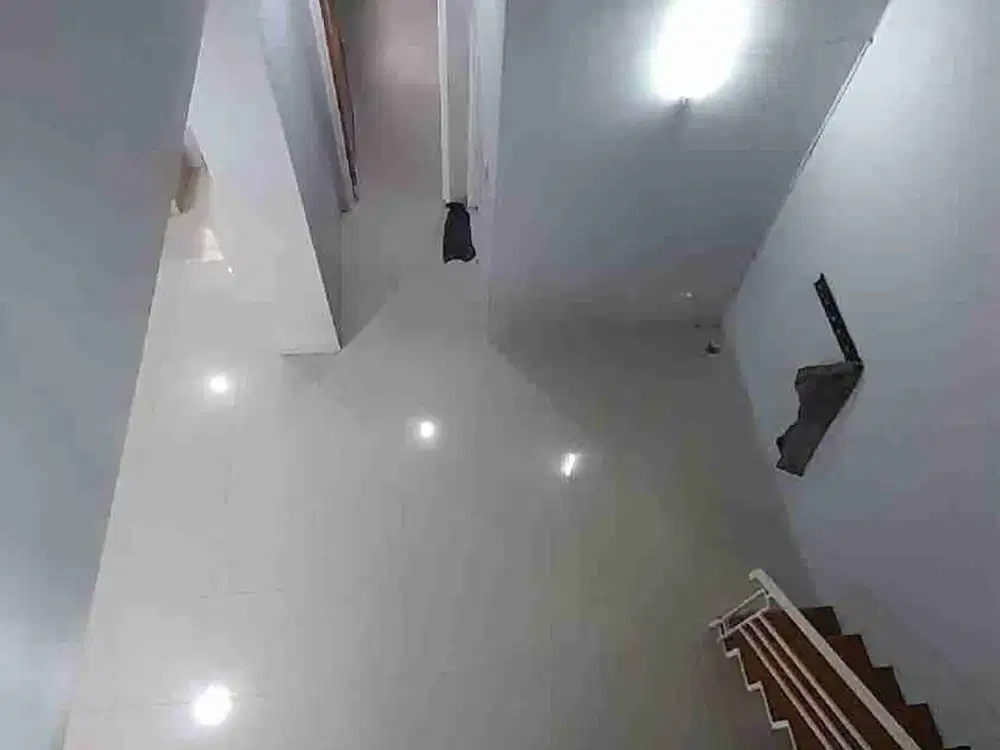 Belakang Ballroom Sudirman, Rumah usaha