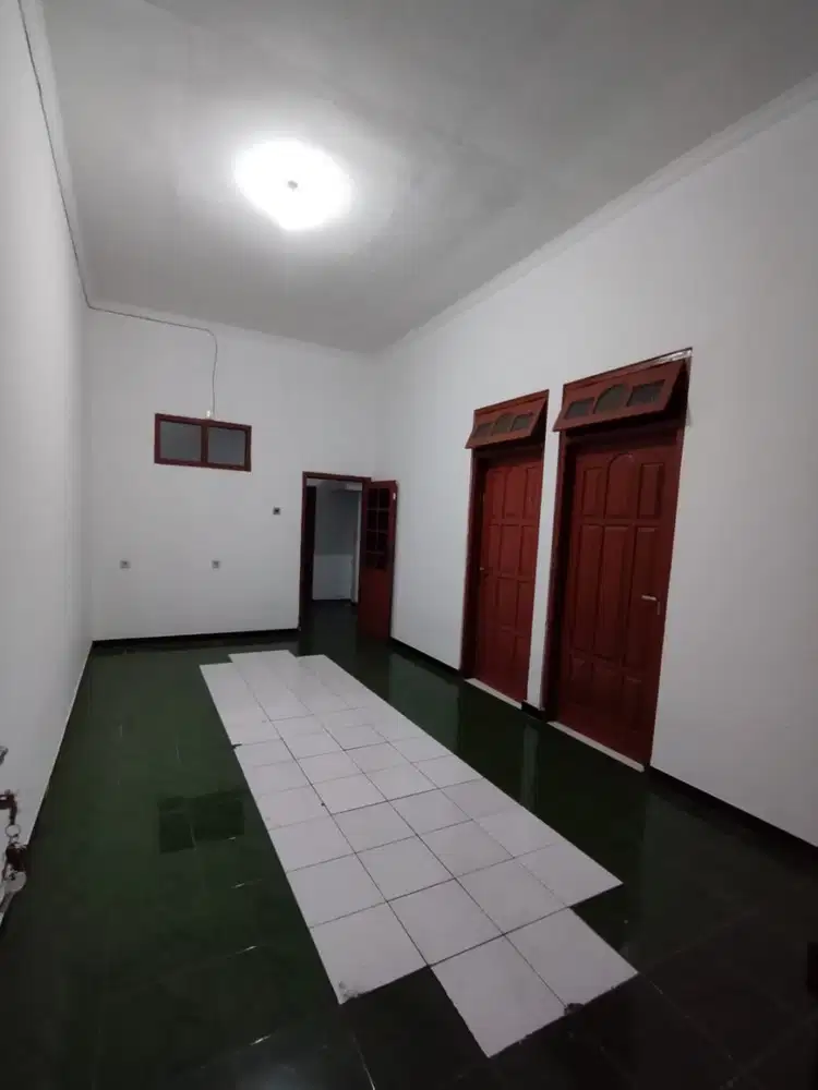 rumah disewakan DEKAT UGM, UNY, ATMAJAYA ,SANATADHARMA