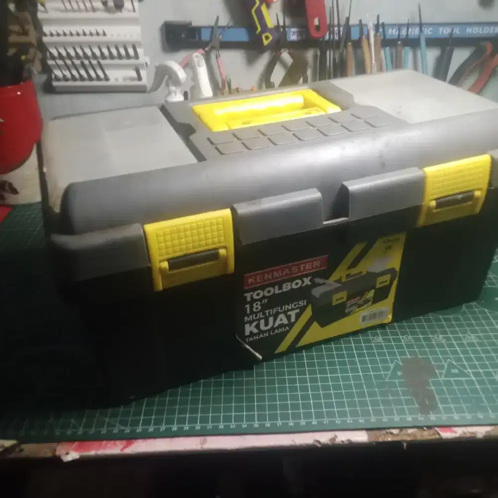 Toolbox 18in kotak perkakas second