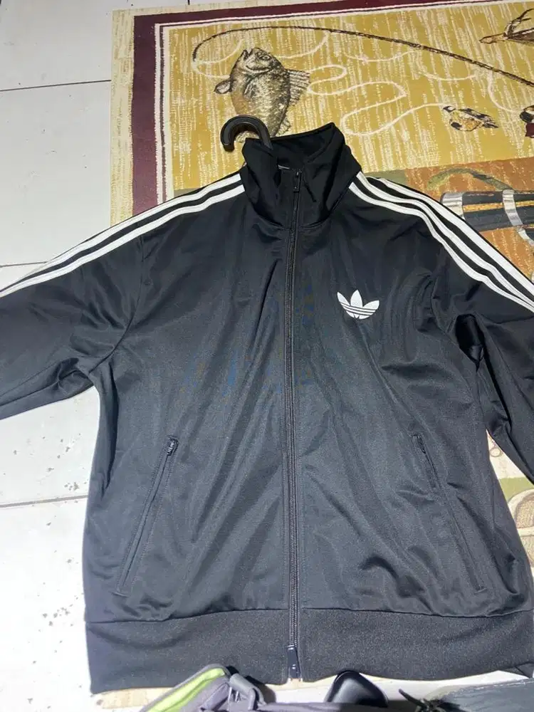 FIREBIRD TRACK TOP LOOSE like new