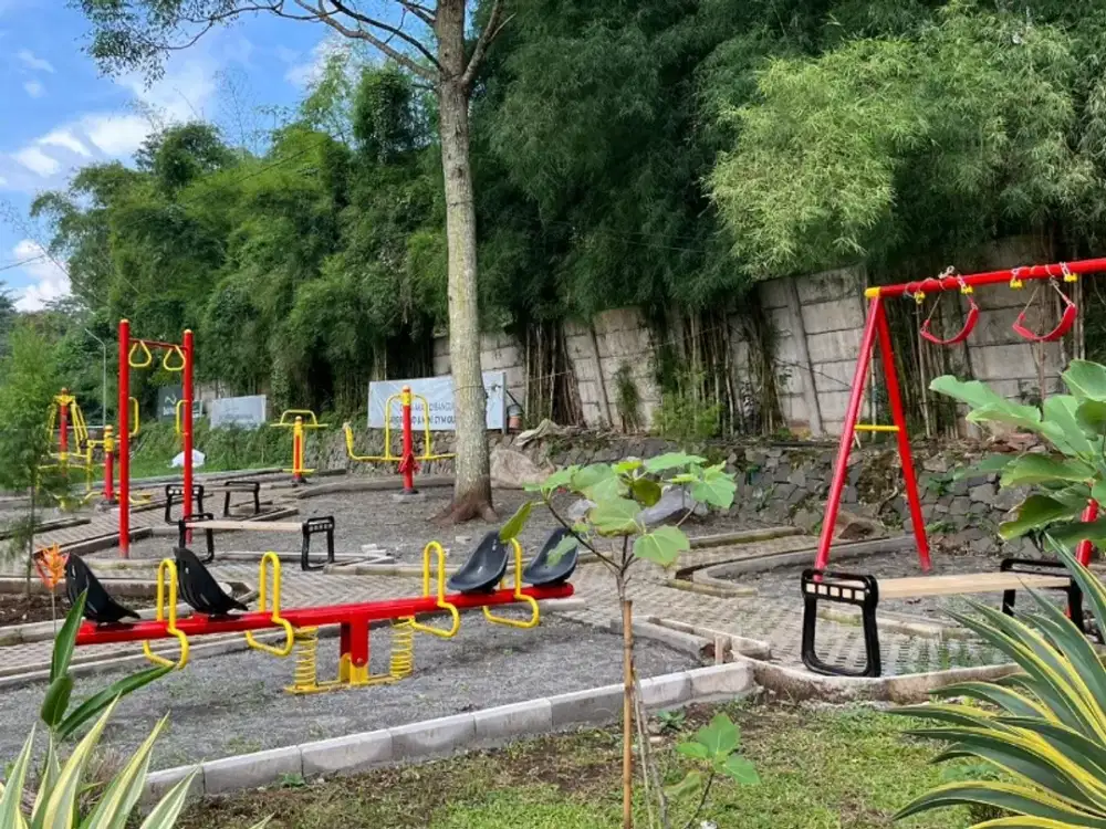 Bangunan Baru Desai  Mewah Tengah kota