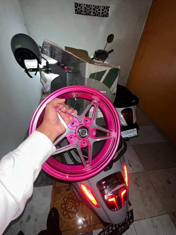 Dijual Velg Segna Pink Vespa