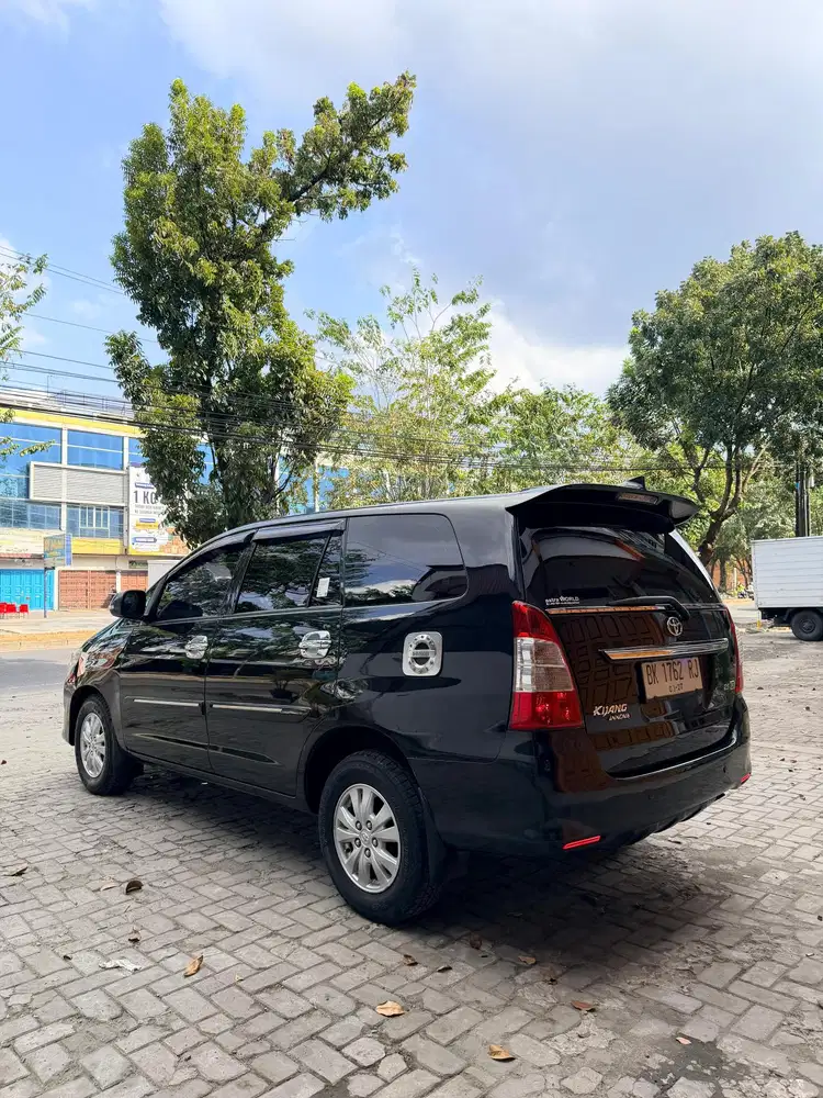 Toyota Kijang Innova 2012 Diesel