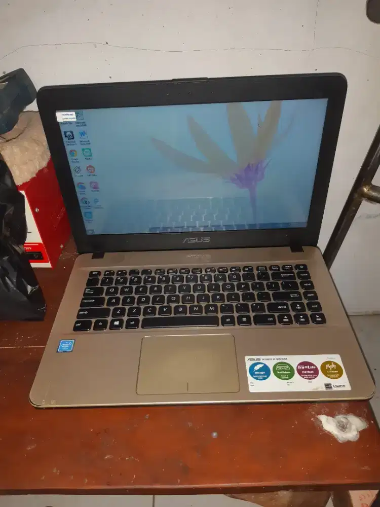 Laptop Asus X441SA, normal, siap pakai