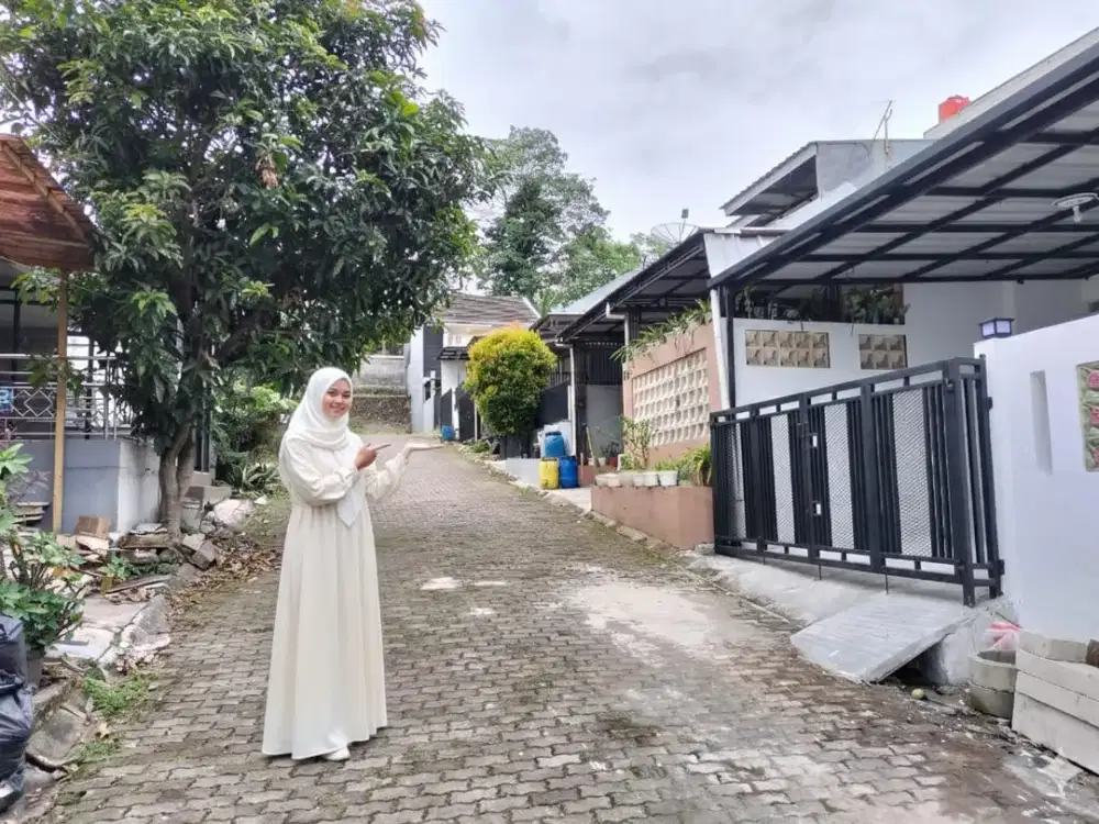 Dijual Rumah Sejuk Pegunungan Siap Huni yang asri dan nyaman, dekat Kawasan Kampus Jatinangor dan Gate Tol Cileunyi
