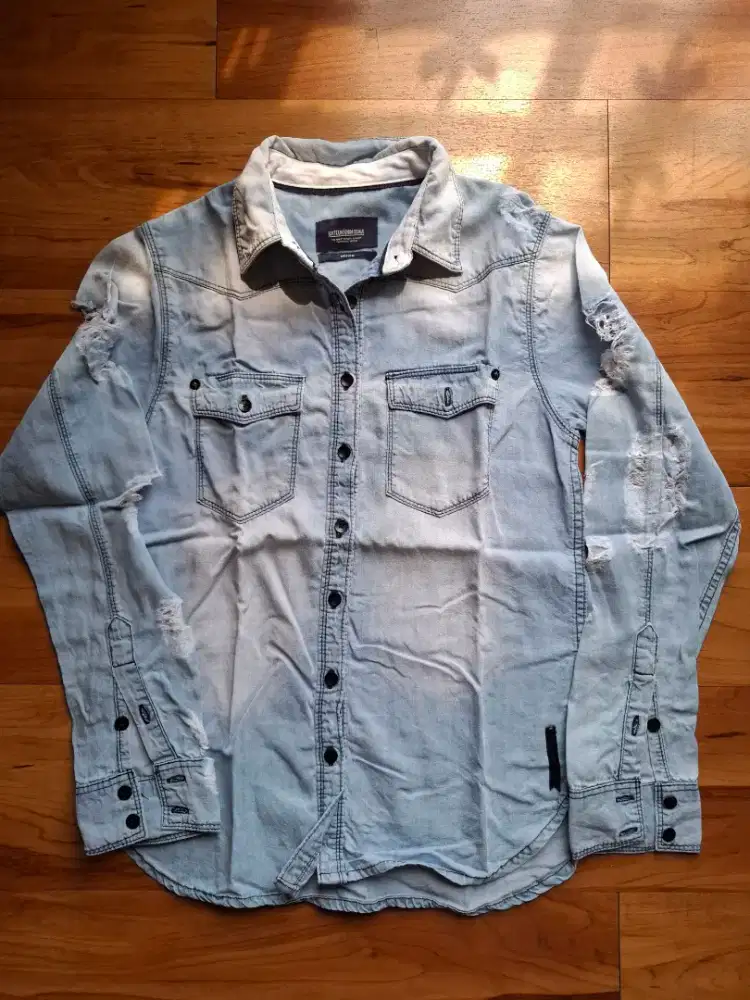 Kemeja Jeans 16 Denim