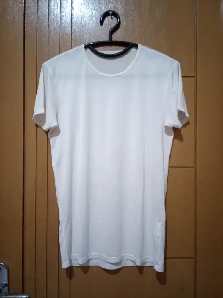 Kaos Dalam Lengan Pendek Uniqlo Airism Inner Tees Putih Size S